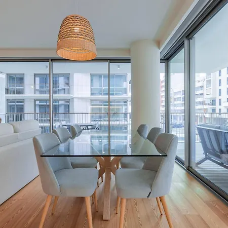 Bayline I By Innkeeper *